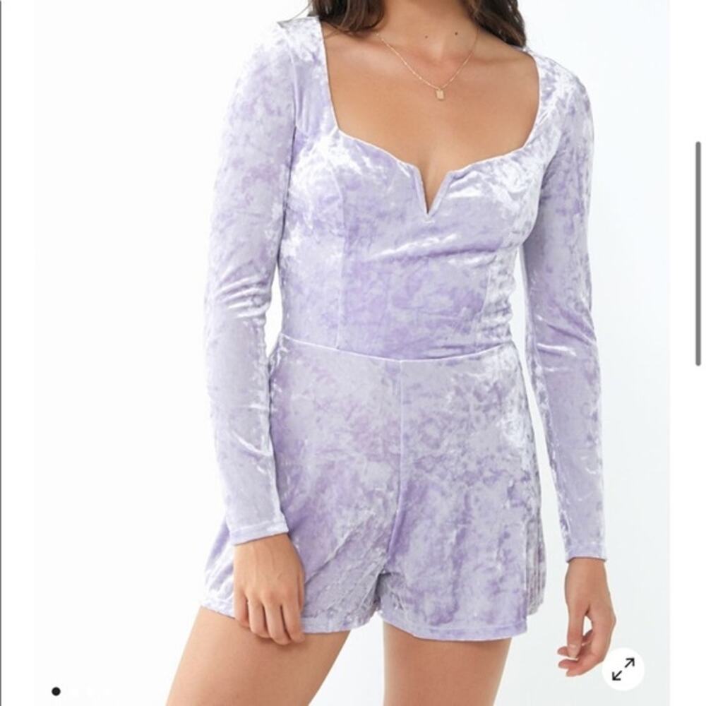 Urban Outfitters Sasha Crushed Velvet Long Sleeve Purple Romper Size Small